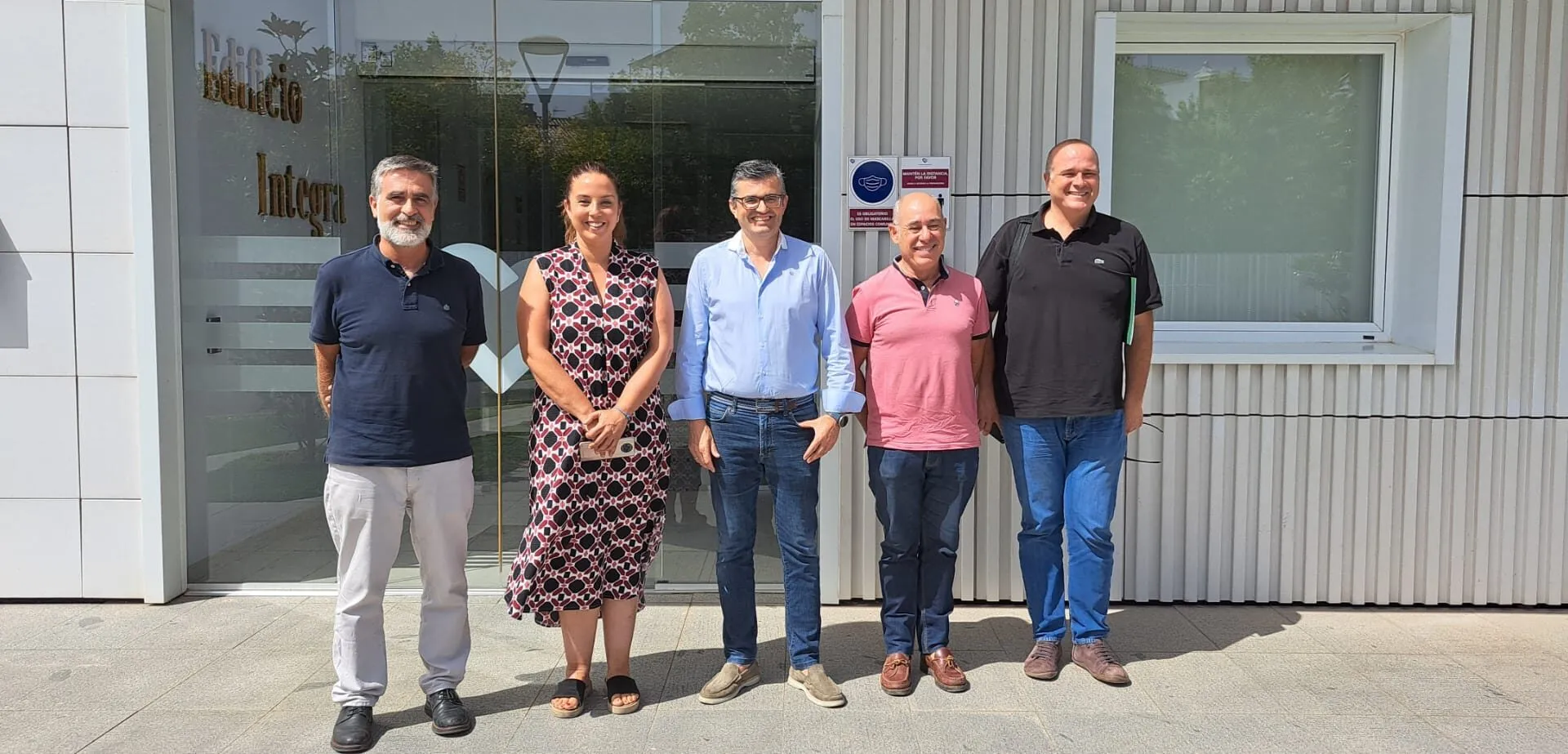 El delegado territorial de empleo de la Junta de Andalucía, José Javier Martín, visita el Centro Especial de Empleo (CEE) de Hospitalarias Fundación Purísima Concepción.
