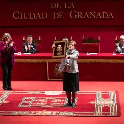 
<span>Hospitalarias Fundación Purísima Concepción recibe la Granada de Oro en reconocimiento a su trayectoria social</span>
