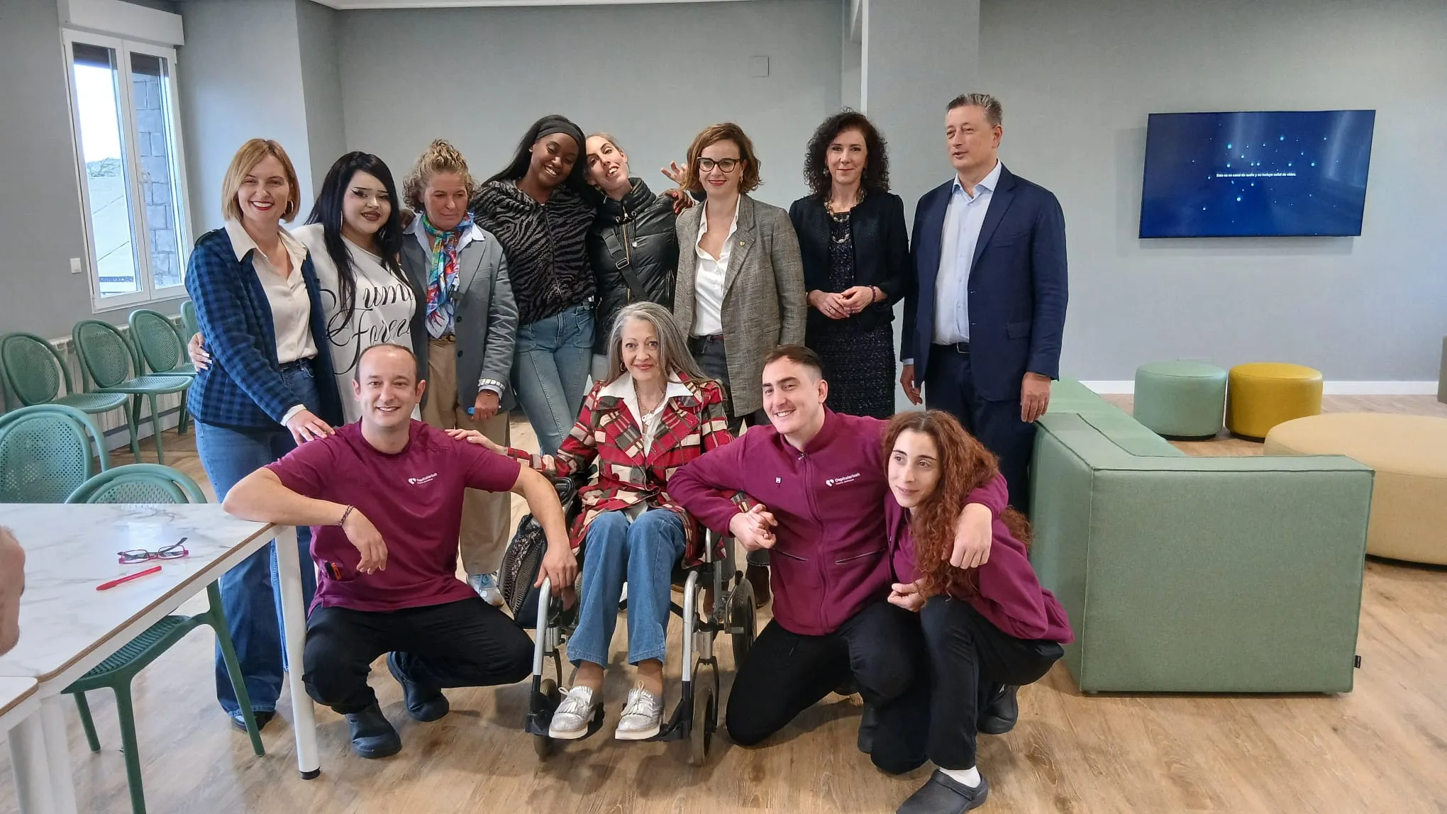 trabajadores y usuarios del centro monte avril gestionado por ospitalarioak fundazioa euskadi