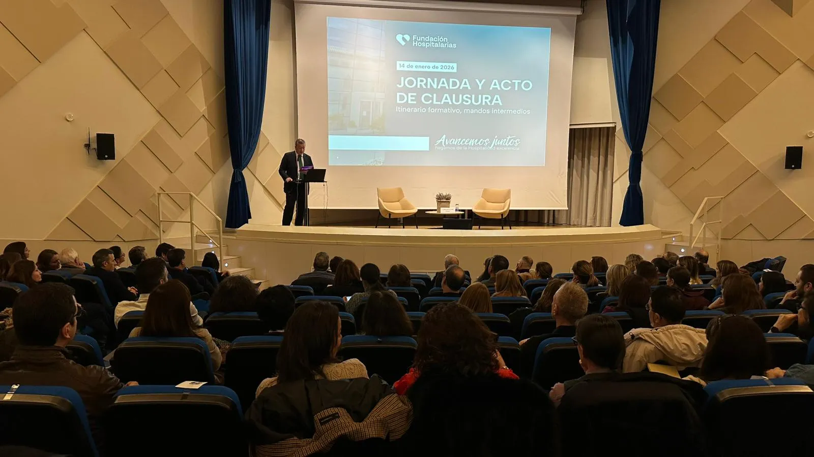 Alberto Martín en el salón de actos de la Fundación Hospitalarias Ciempozuelos