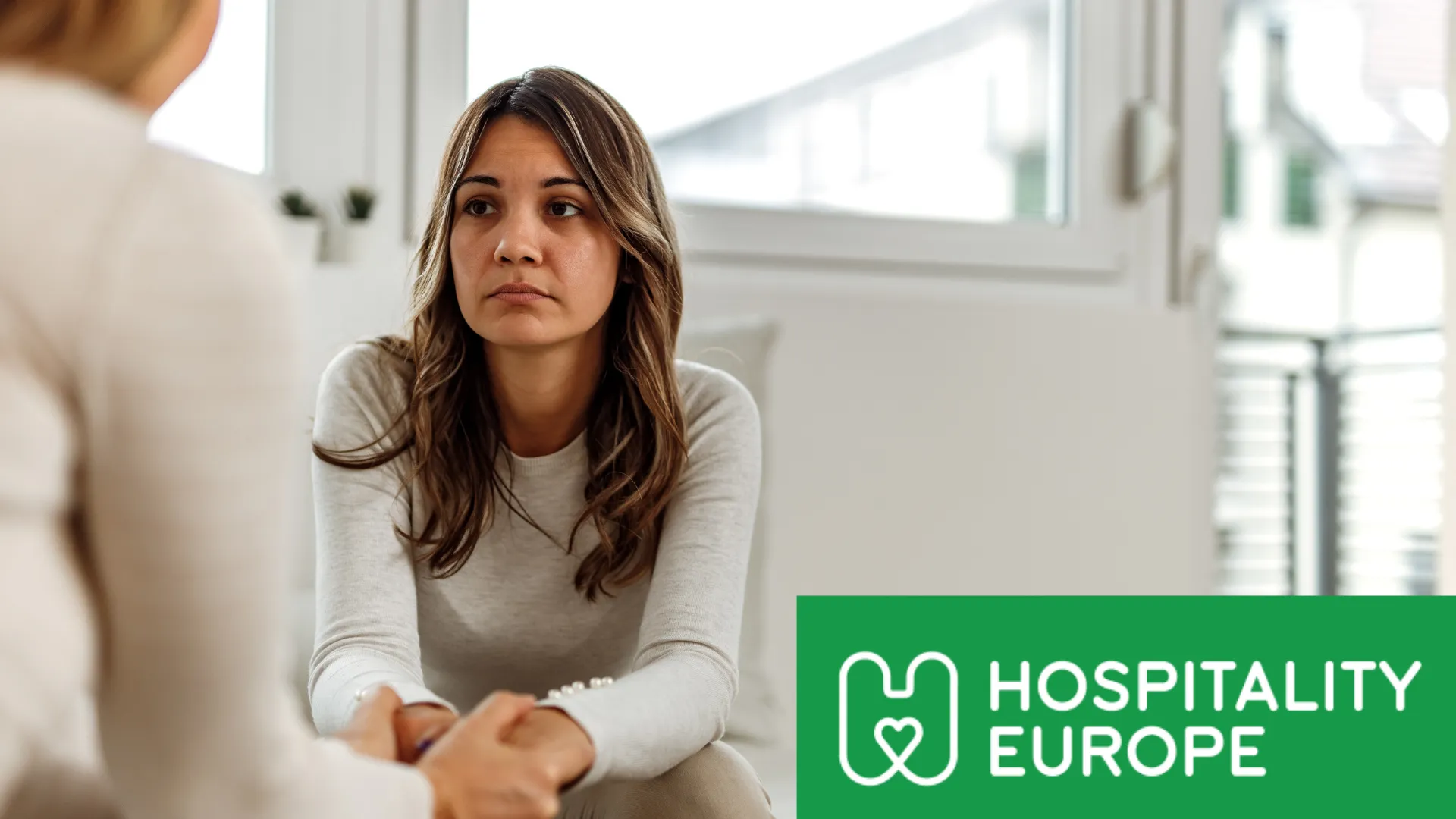 una mujer en una consulta psicológica