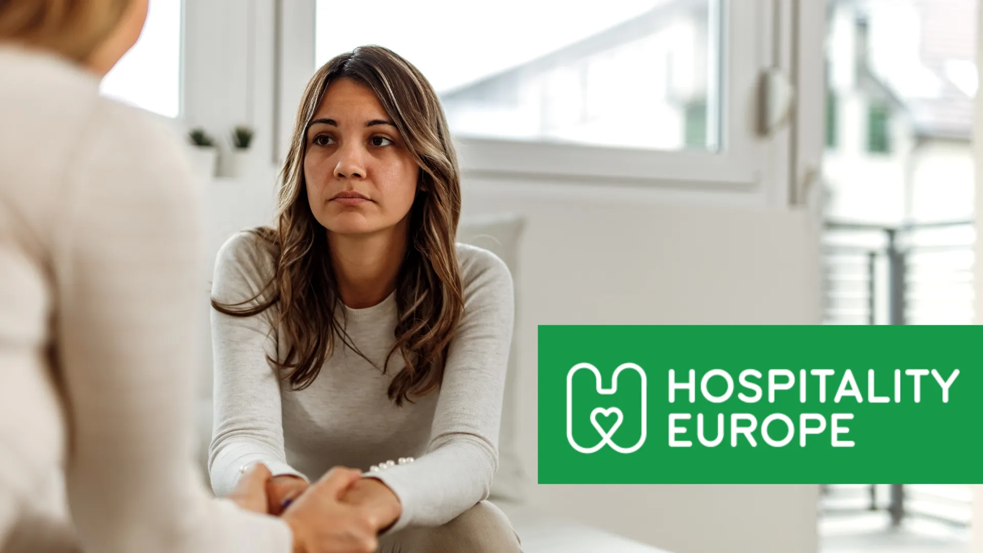 una mujer en una consulta psicológica