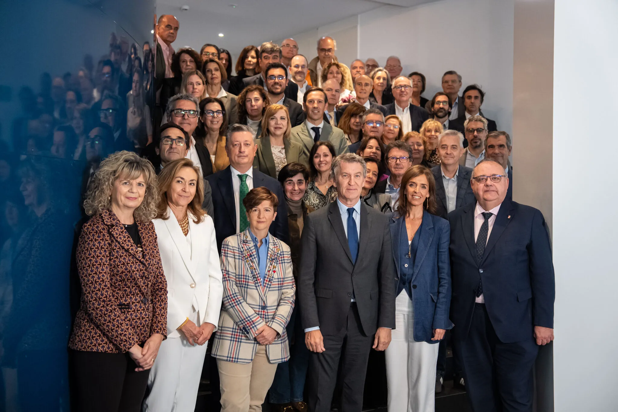 reunión de la Fundación Hospitalarias en la mesa salud mental del PP con Feijoó