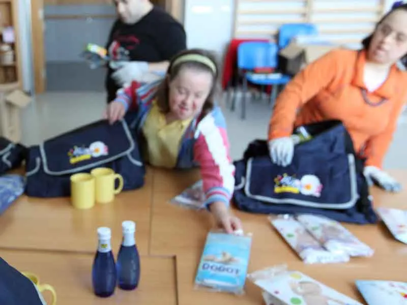 Taller Bebé Gadis