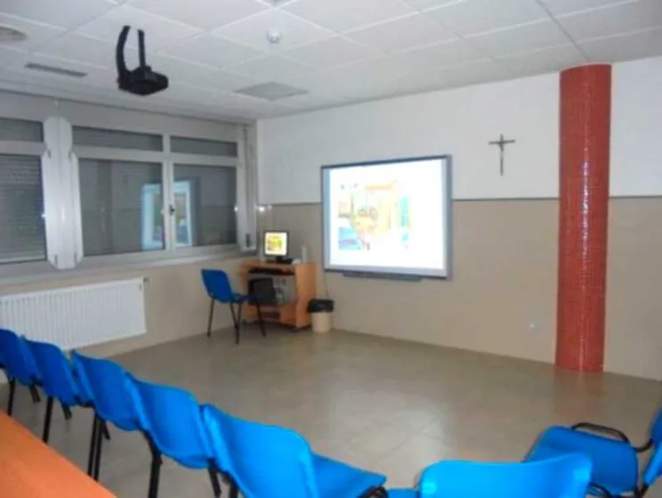 servicios-terapeuticos-taller-pizarra-1-pai-menni