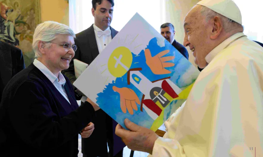 El Papa Francisco junto a la Superiora General de las Hermanas Hospitalarias
