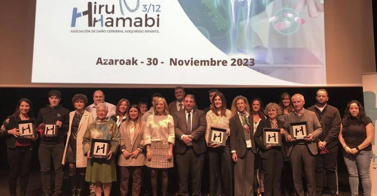 Reconocimiento Hiru Hamabi DCA Socios de Honor