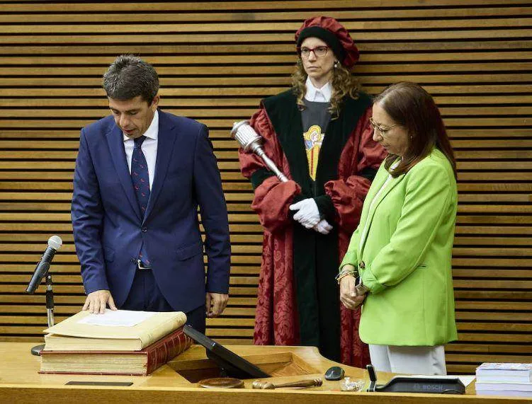 Toma de posesión G. Valencia 1