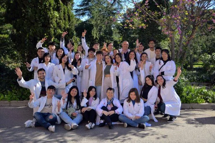 Pre-pascua-foto-de-todo-el-grupo-grande-744x497.jpg