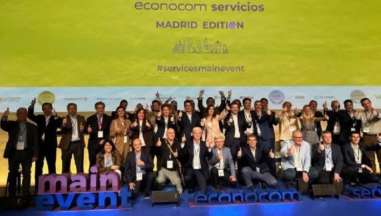 econocom-maininvent-3-foto-familia-web-744x422.jpg